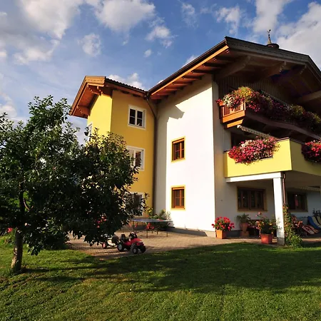 Farm stay Waldschonau *